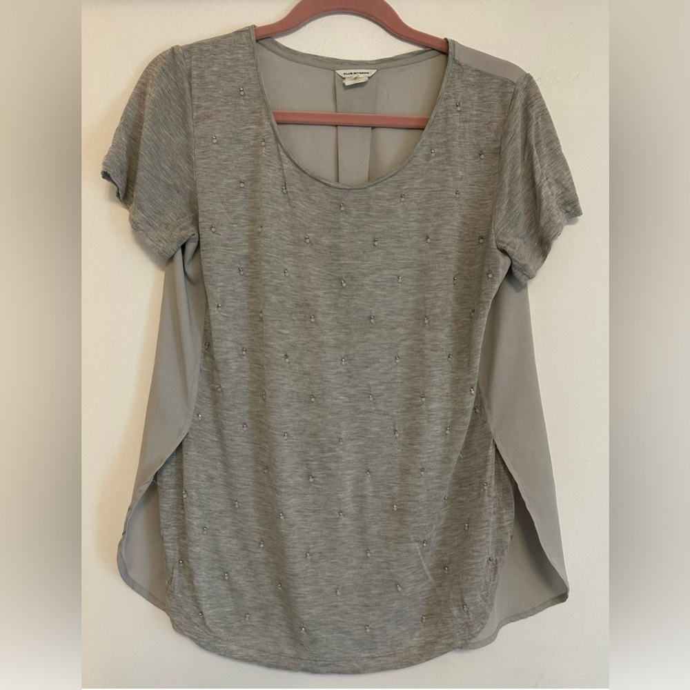 Club Monaco Embellished Gray T Shirt, Medium